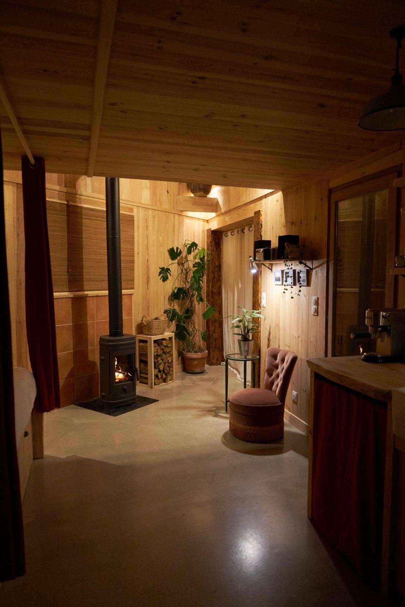 L'Ilot Du 9 - Cabane & Spa Au Bord Du Lac Hourtin Ngoại thất bức ảnh